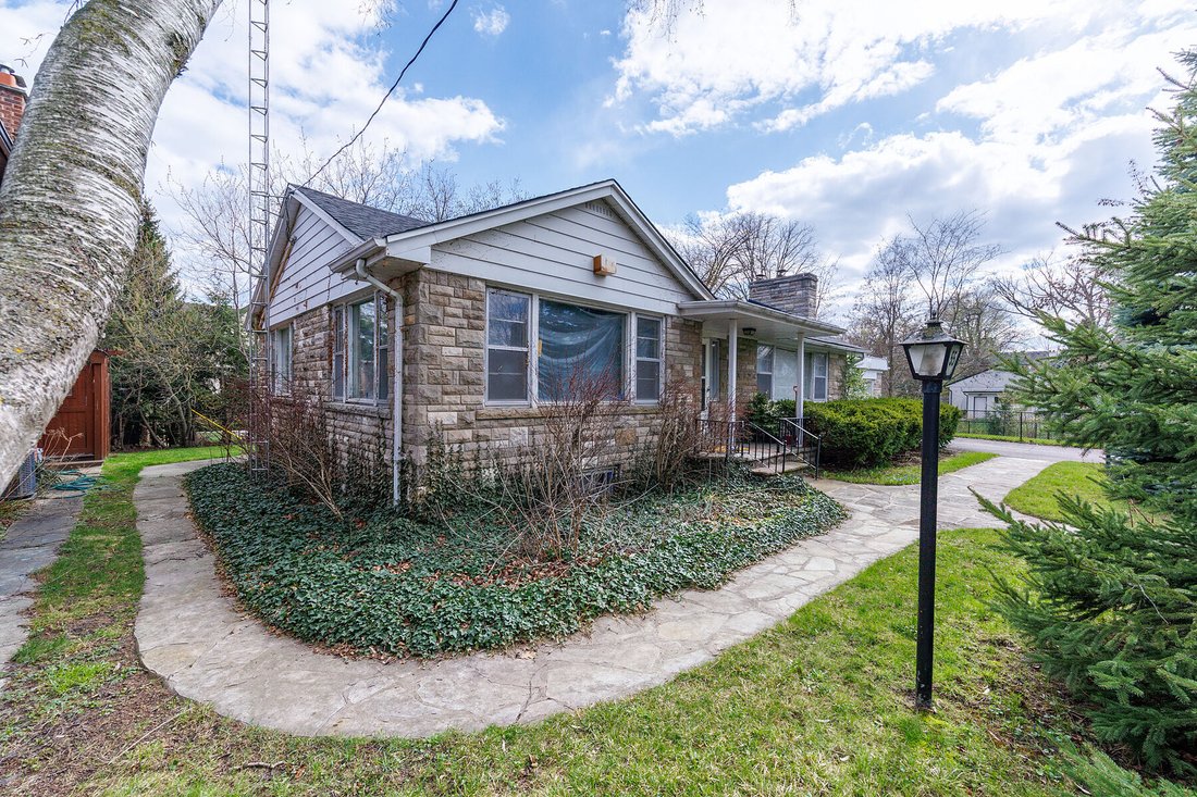 House in Toronto, Ontario, Canada 4 - 17736909