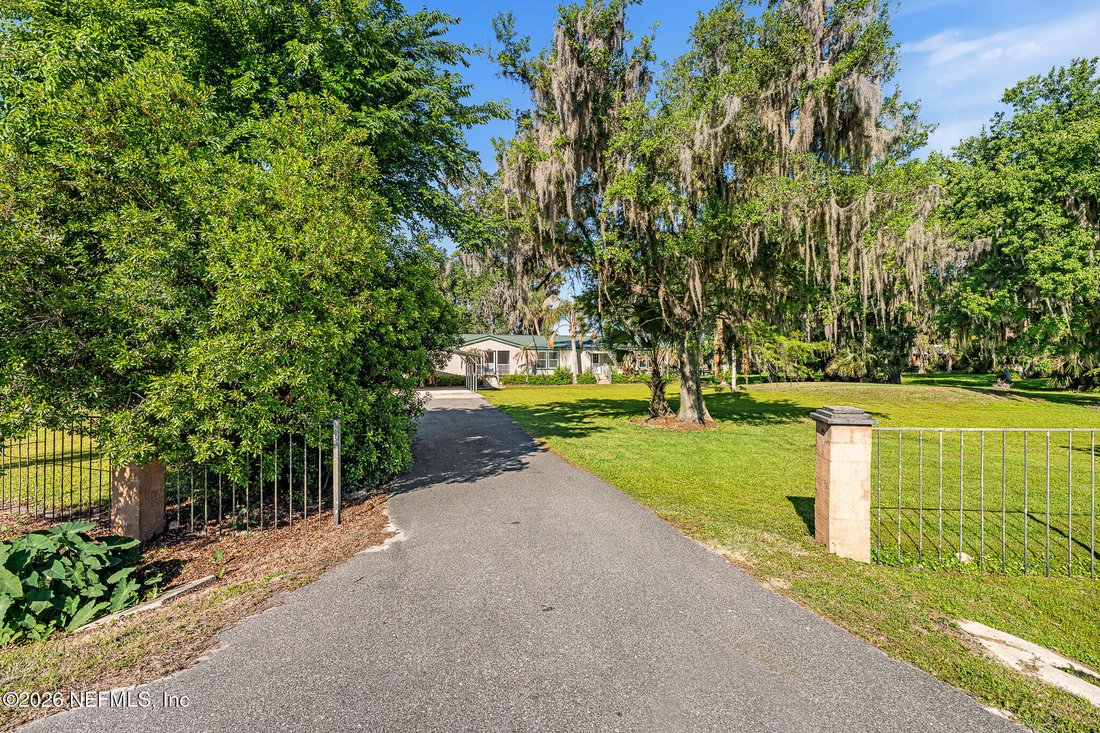 Georgetown, Florida, United States 5 - 17737051