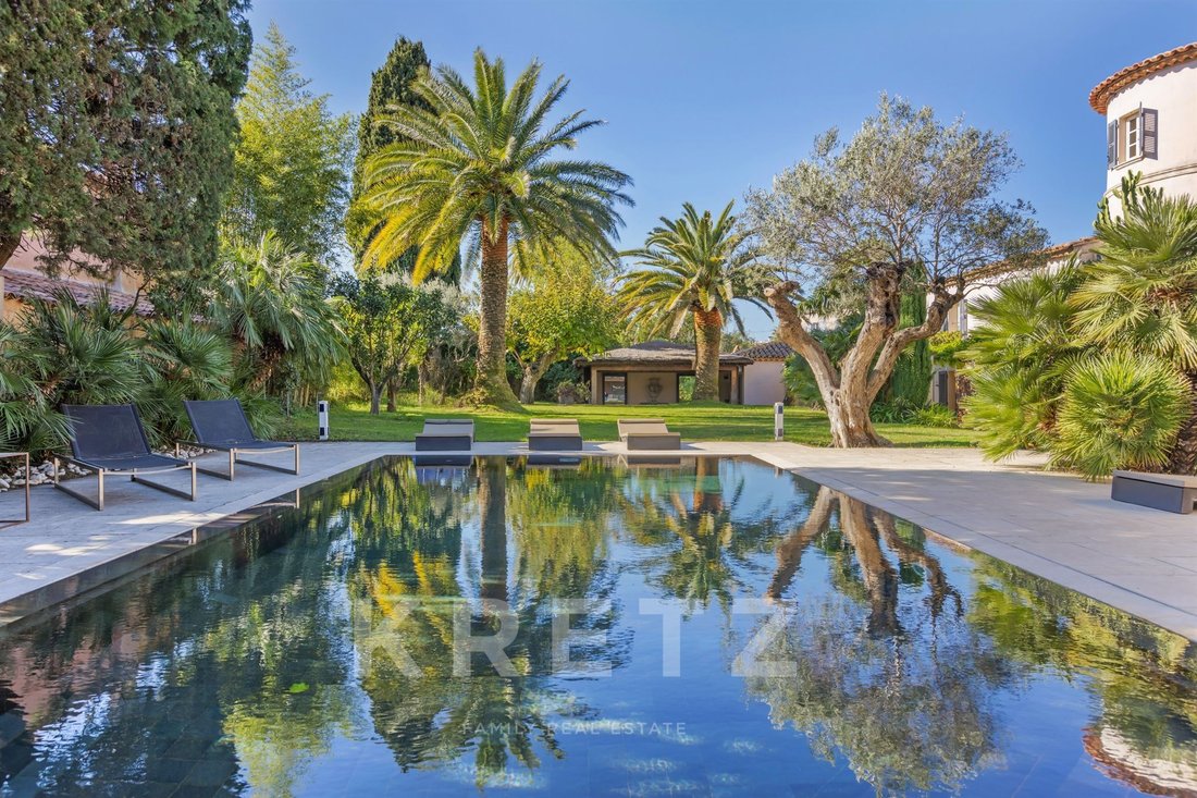 House in Zone Ouest Urbaine, Saint-Tropez, France 2 - 17735910