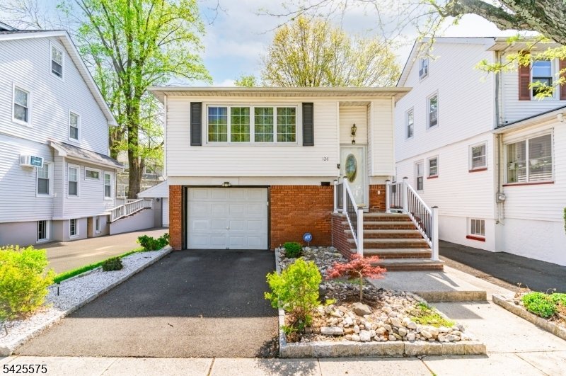 House in Irvington, New Jersey, United States 1 - 17735953