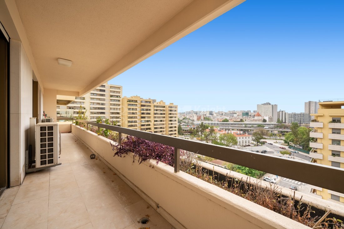 Apartment in Sao Domingos de Benfica, Lisbon, Portugal 4 - 17736020