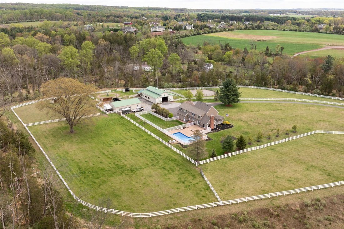 House in Milford, New Jersey, United States 2 - 17736405