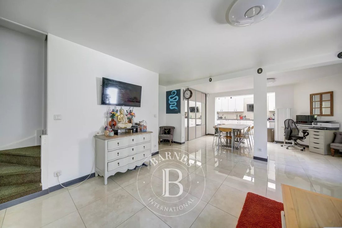 Apartment in Notre Dame, Versailles, France 4 - 17737327