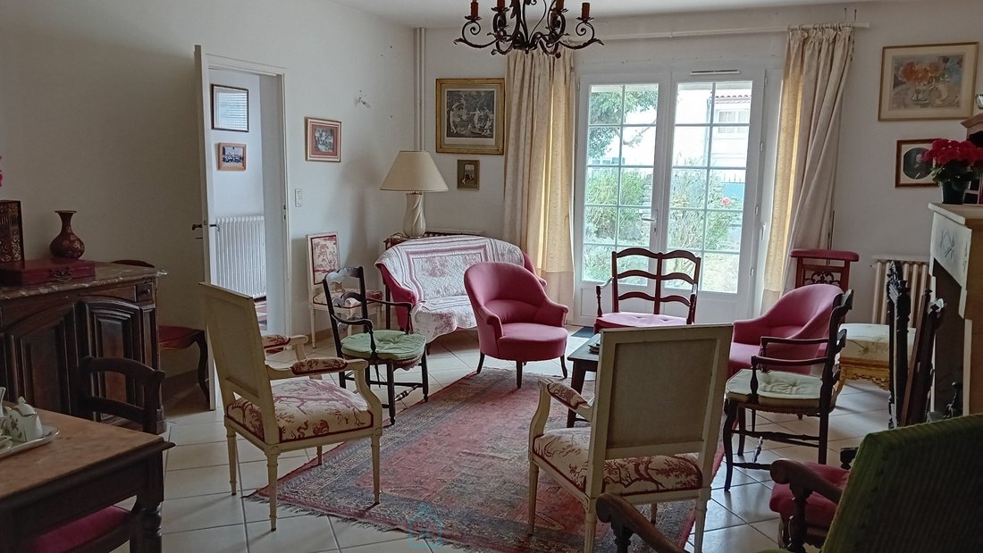 House in Breuillet, Nouvelle-Aquitaine, France 5 - 17738941