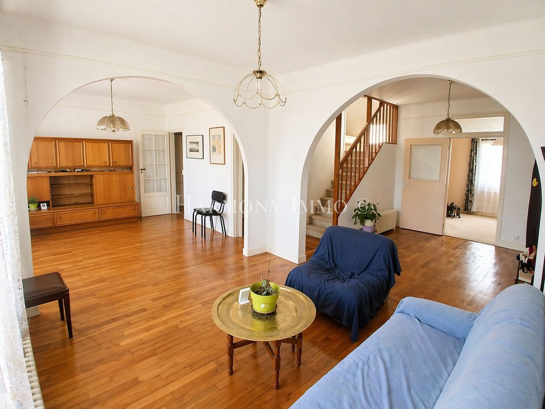 House in Antony, Ile-de-France, France 2 - 17738673