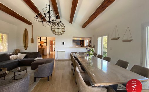 Villa in Les Issambres, Roquebrune-sur-Argens, France 1