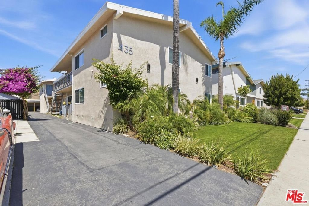 Inglewood, California, United States 1 - 17737213
