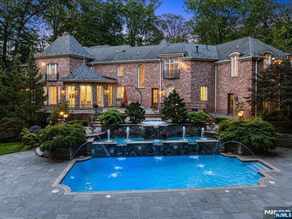 House in Saddle River, New Jersey, United States 2 - 15971268