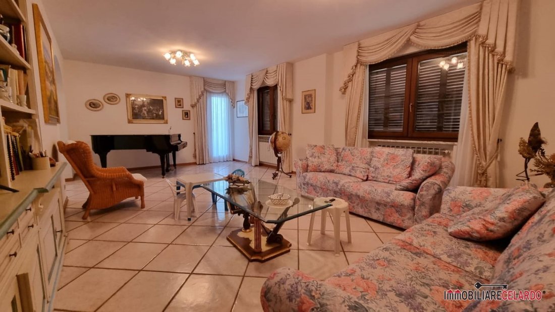 Villa in Colle di Val d'Elsa, Tuscany, Italy 1 - 13378158