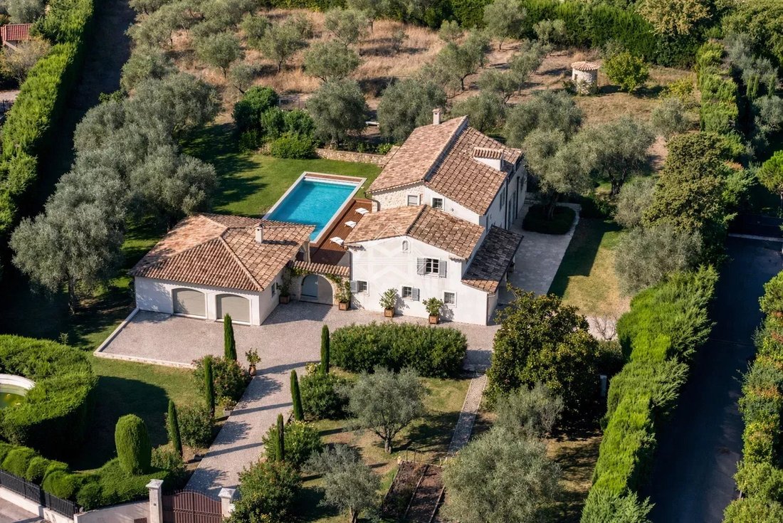 Villa in Les Plantiers-Le Plan, Mouans-Sartoux, France 2 - 16656141