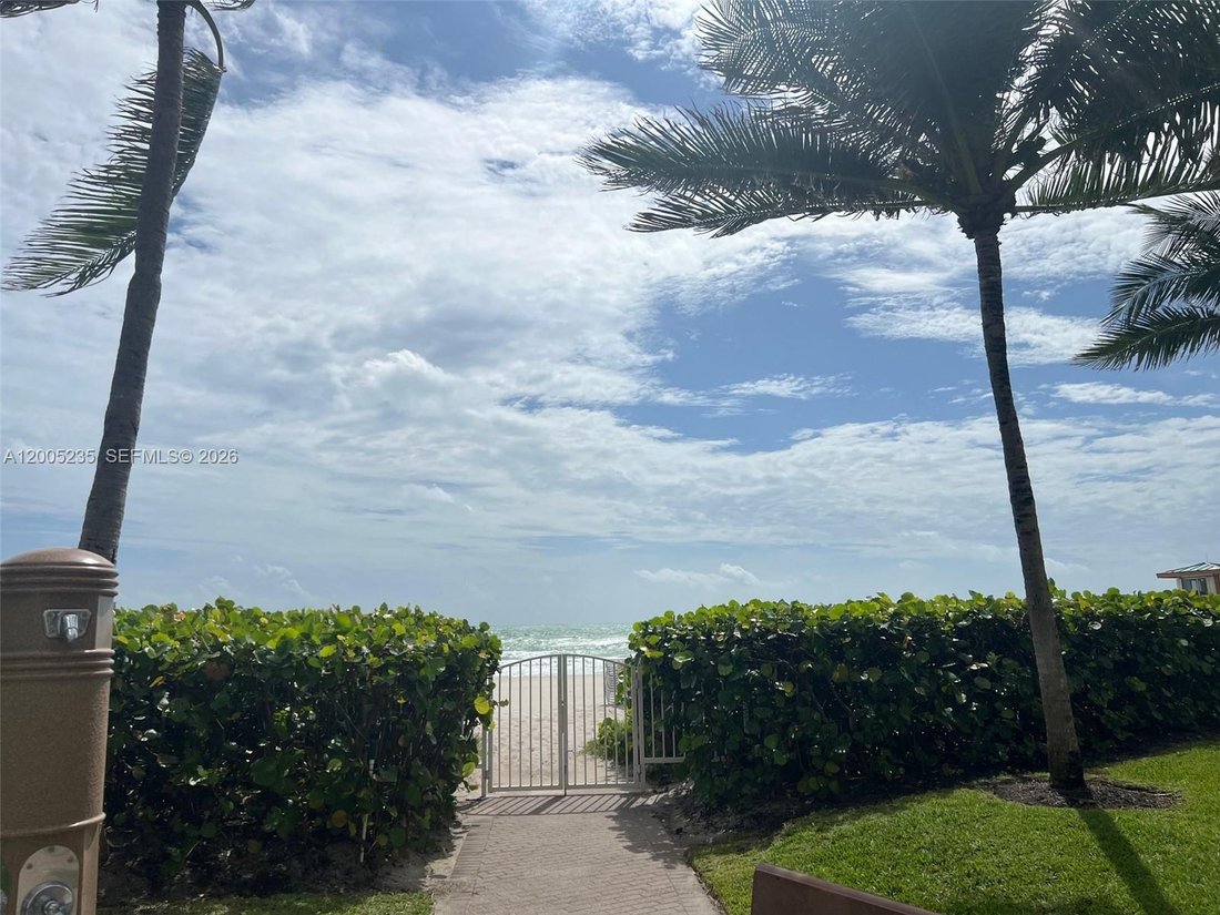 Condo in Sunny Isles Beach, Florida, United States 1 - 17738054