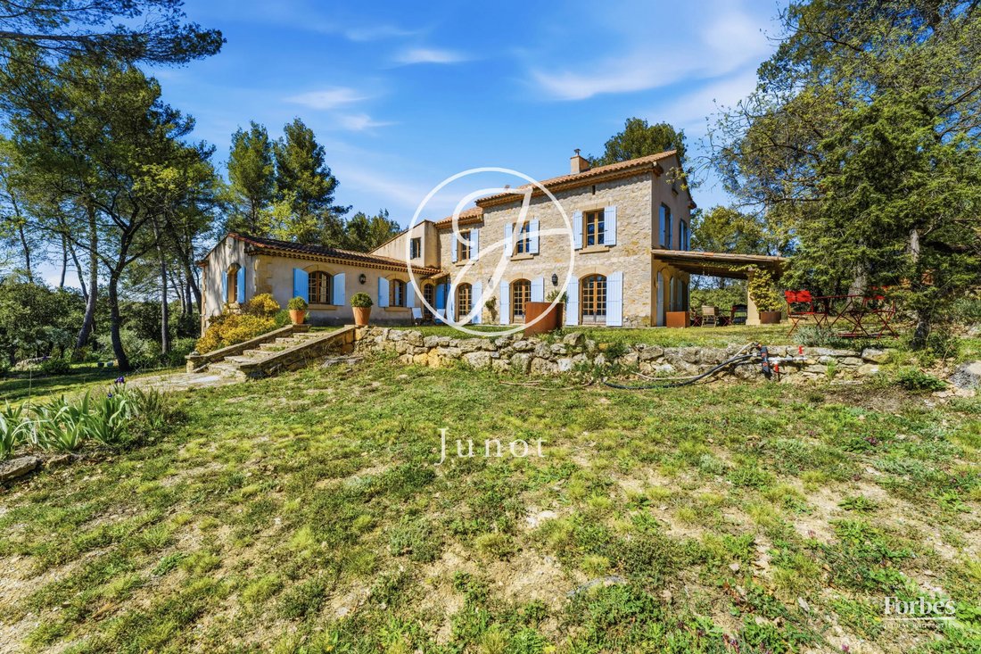 House in Antibes, Provence-Alpes-Côte d'Azur, France 3 - 17735764
