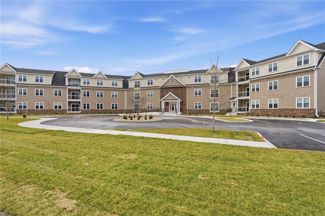 Condo in Warwick, Rhode Island, United States 3 - 17737190