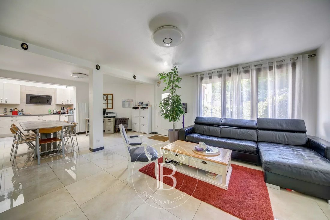 Apartment in Notre Dame, Versailles, France 2 - 17737327