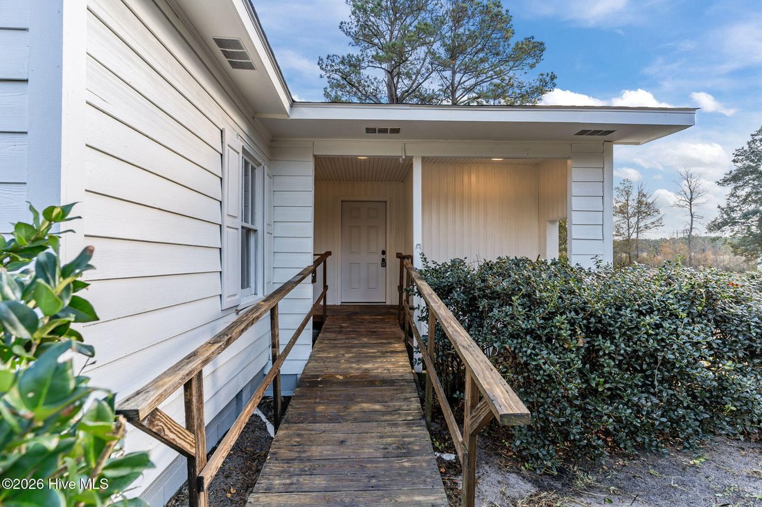 House in Northwest, North Carolina, United States 3 - 17738296