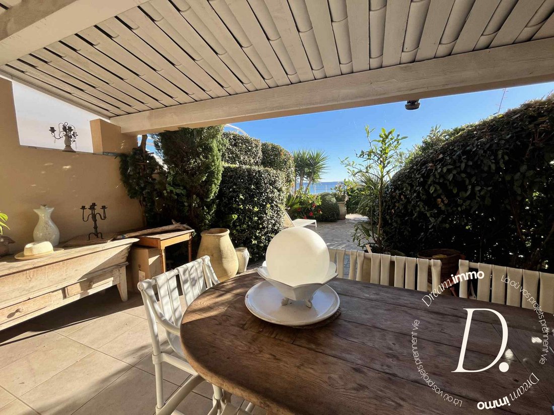 Apartment in Hyeres, Provence-Alpes-Côte d'Azur, France 1 - 17739899