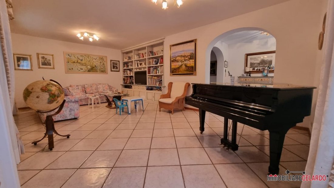 Villa in Colle di Val d'Elsa, Tuscany, Italy 4 - 13378158