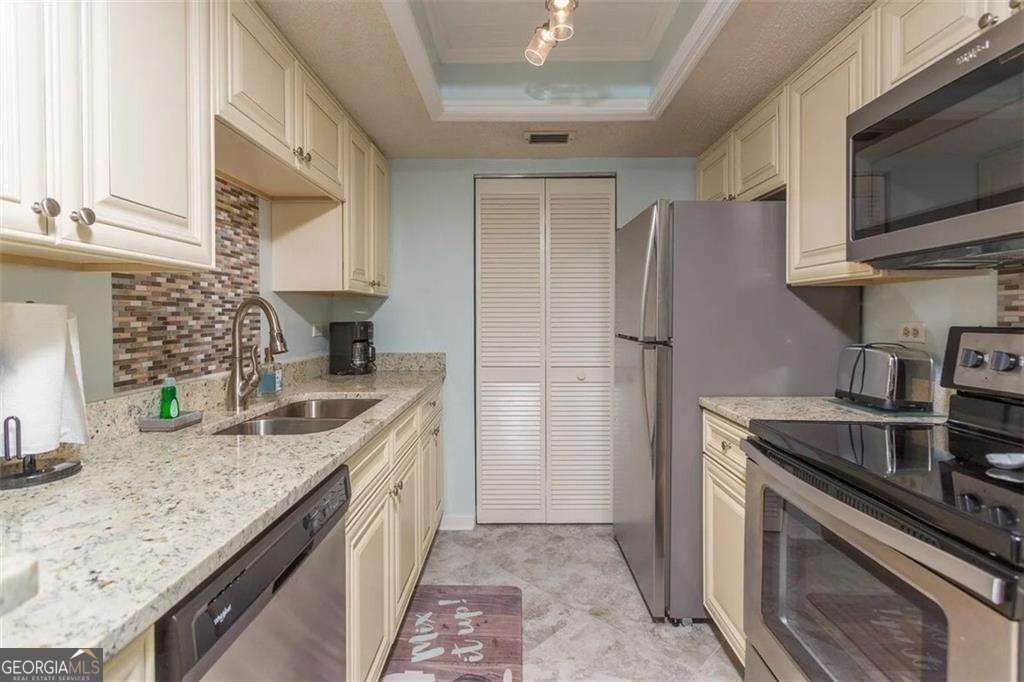 Condo in St. Simons, Georgia, United States 4 - 17738475