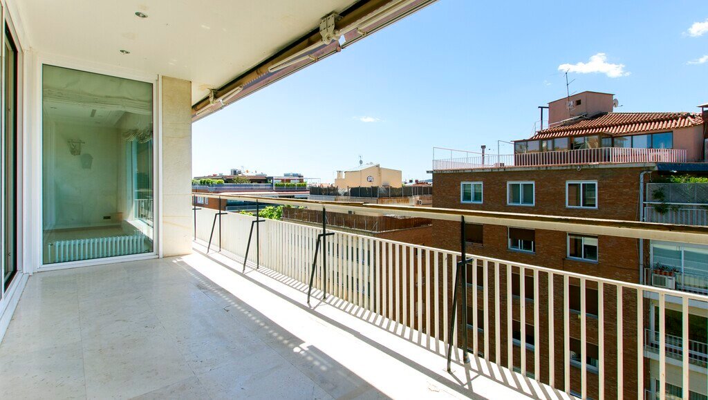 Apartment in Sarrià-Sant Gervasi, Barcelona, Spain 1 - 17737813