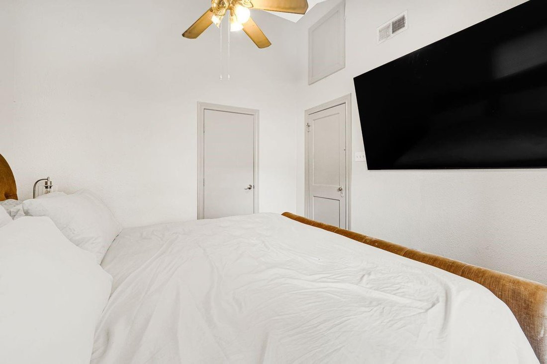 House in Houston, Texas, United States 5 - 17738132
