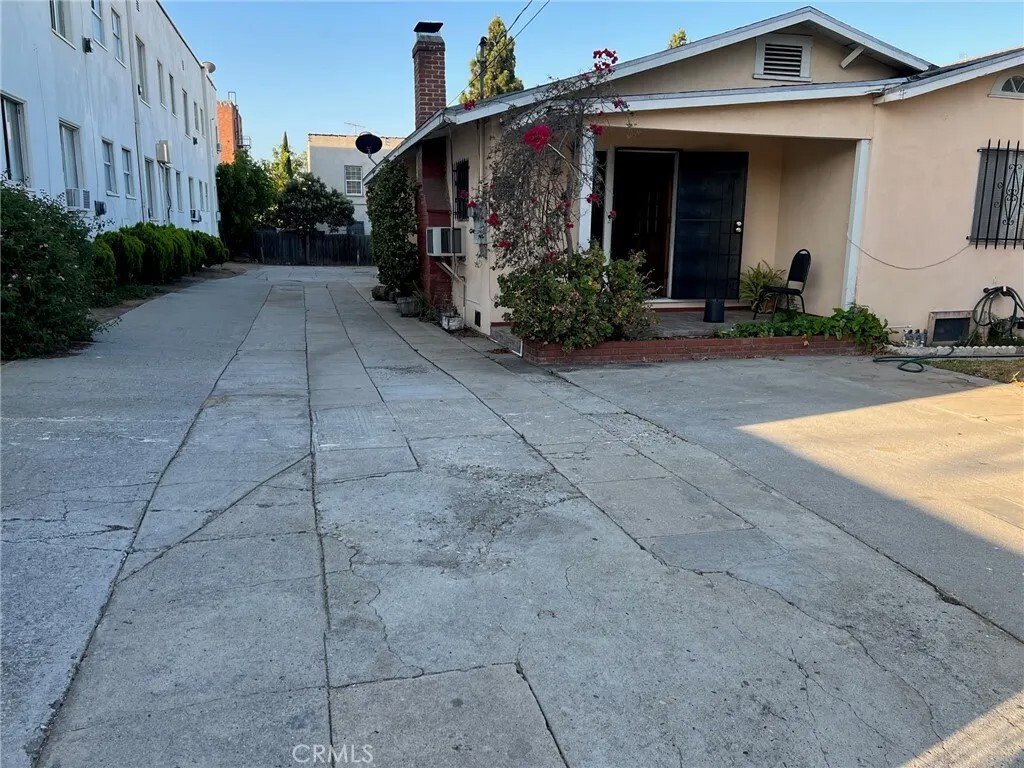 Los Angeles, California, United States 2 - 16525745