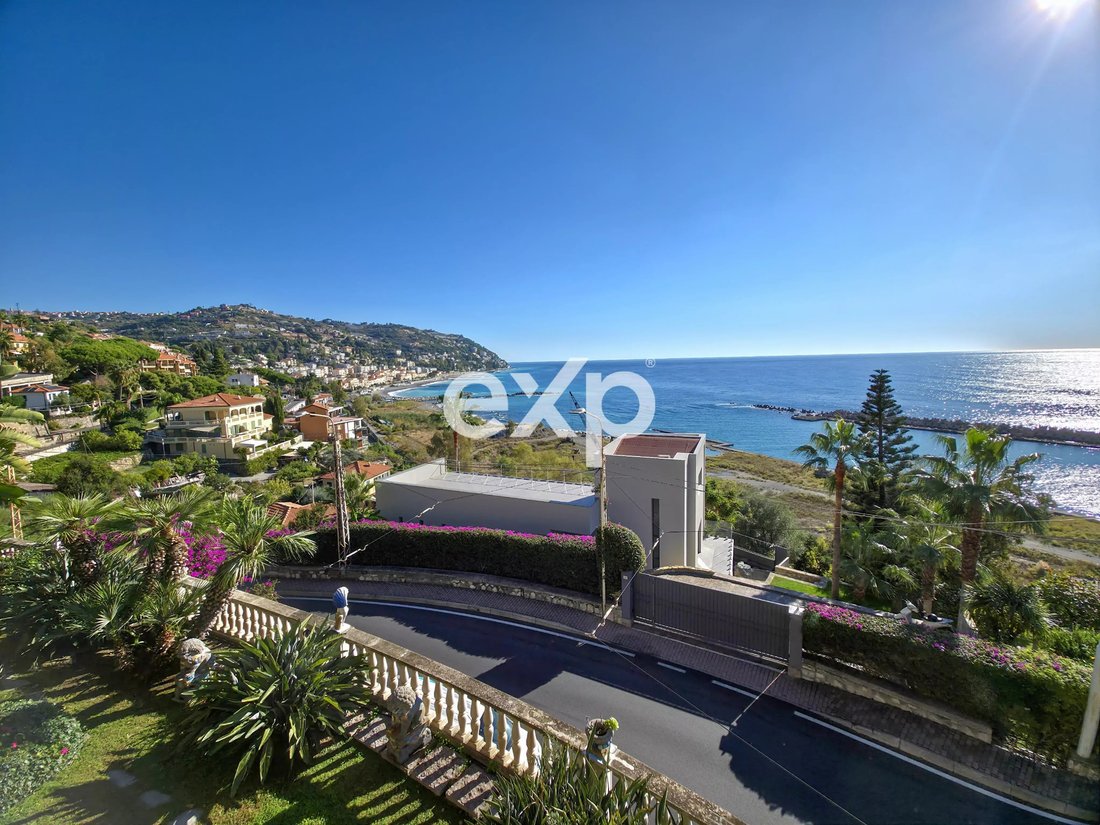 Apartment in Aurelia Ponente Street - Valdirodi, Ospedaletti, Liguria 2 - 17735675