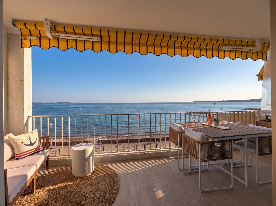 Apartment in Saint Nicolas, Cannes, France 2 - 17675726
