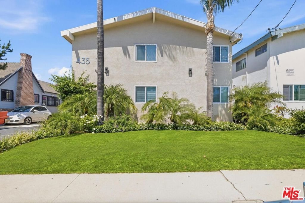 Inglewood, California, United States 2 - 17737213