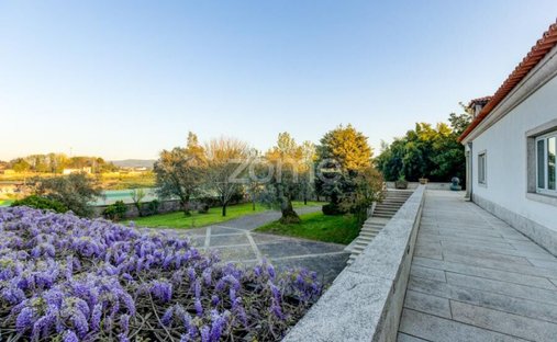 Finca à Esmeriz e Cabecudos, Braga, Portugal 1