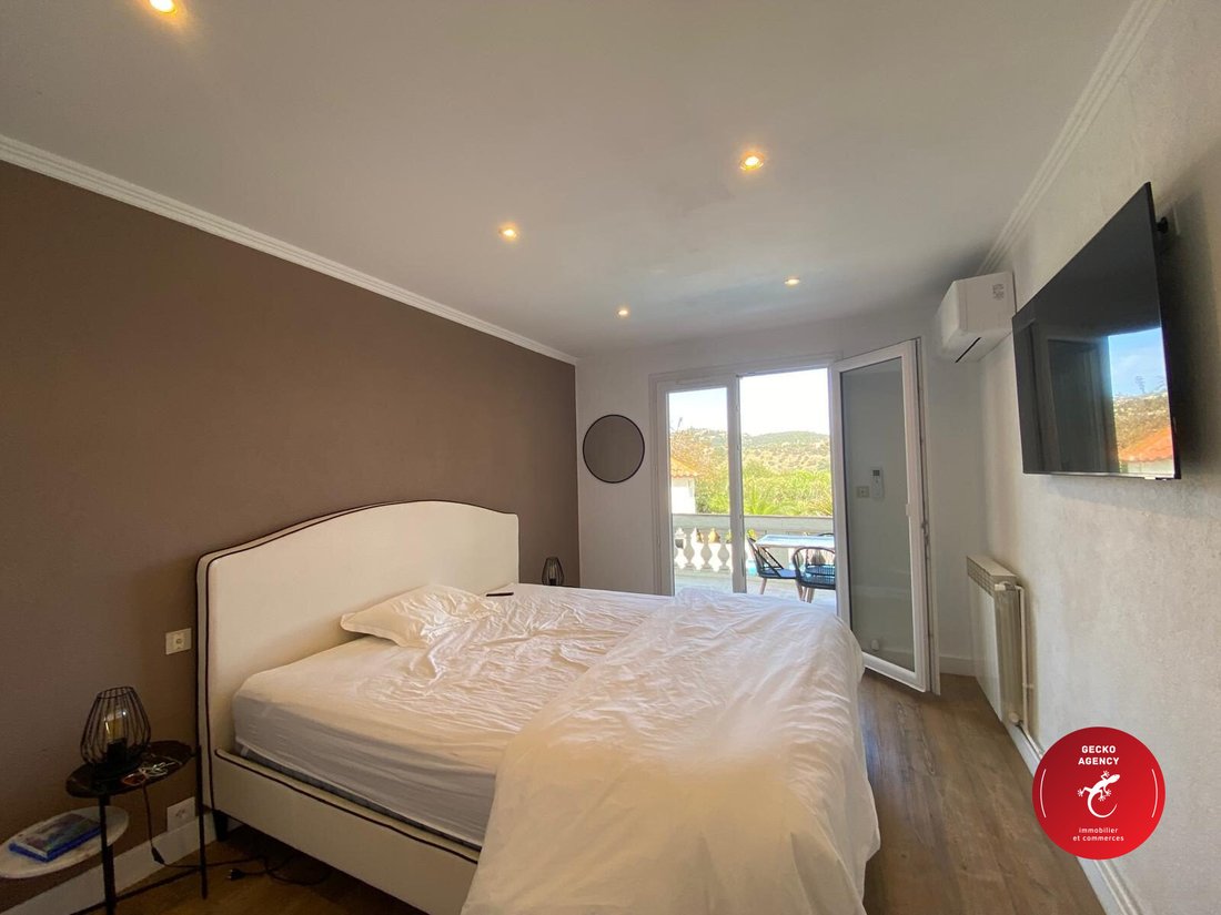 Villa in Les Issambres, Roquebrune-sur-Argens, France 2 - 17739798