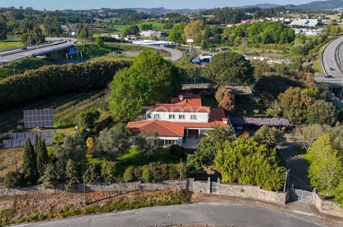 Finca in Esmeriz e Cabecudos, Braga, Portugal 1 - 17739505