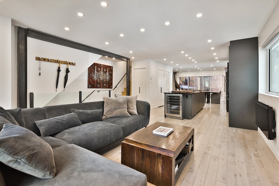 Apartment in Montréal, Quebec, Canada 1 - 17738649