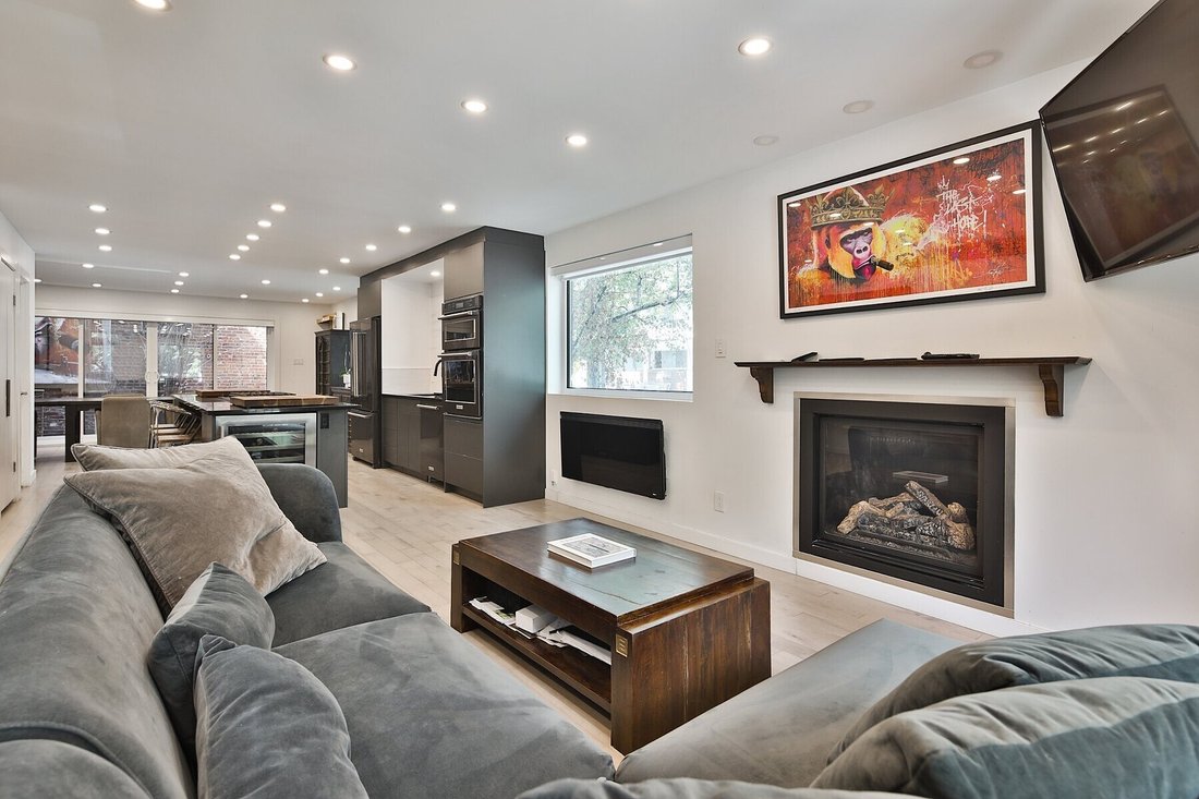 Apartment in Montréal, Quebec, Canada 3 - 17738649