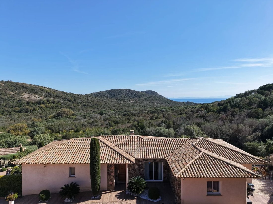 House in Porto-Vecchio, Corsica, France 3 - 17735693
