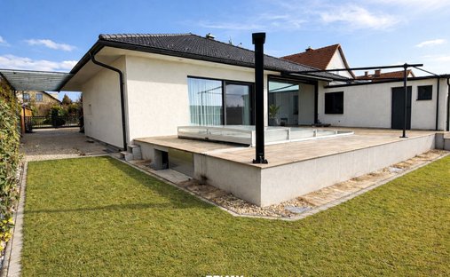 Bungalow in Guntramsdorf, Lower Austria, Austria 1