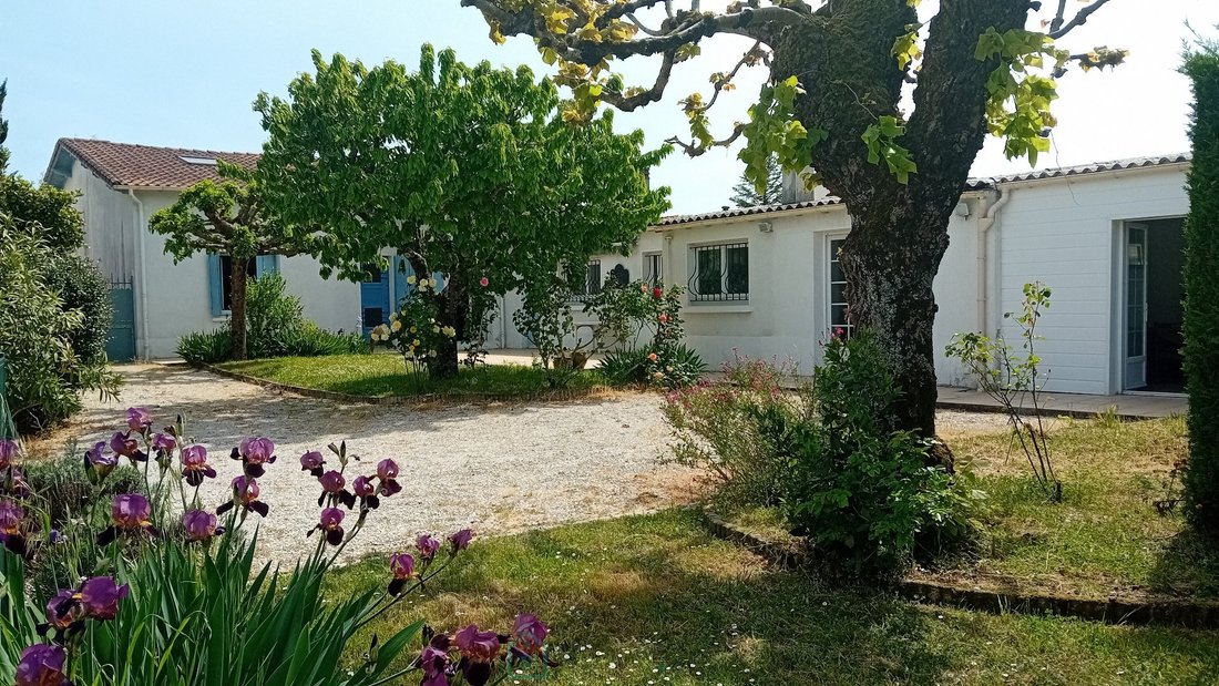 House in Breuillet, Nouvelle-Aquitaine, France 4 - 17738941