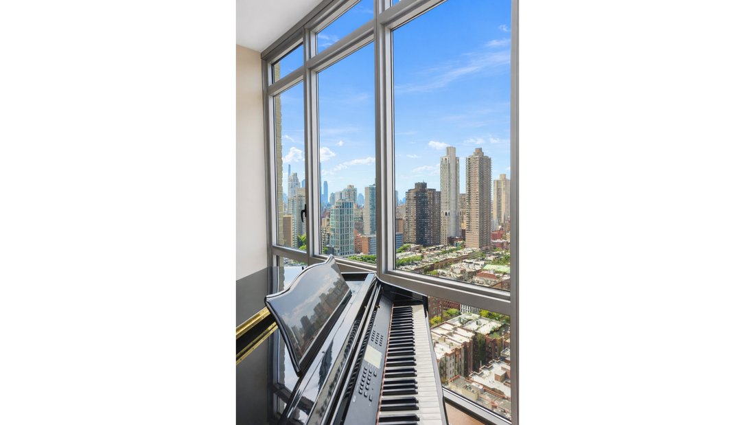 Condo in New York, New York, United States 2 - 17735486