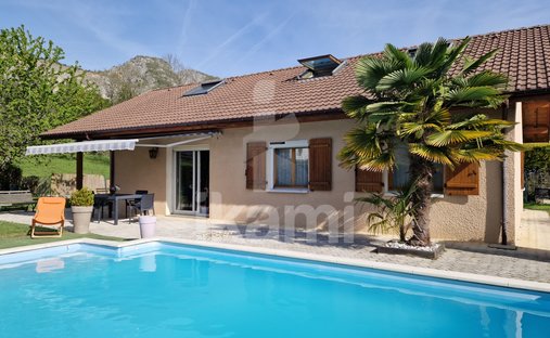 House in Doussard, Auvergne-Rhône-Alpes, France 1