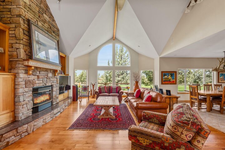 House in Redmond, Oregon, United States 1 - 17739948