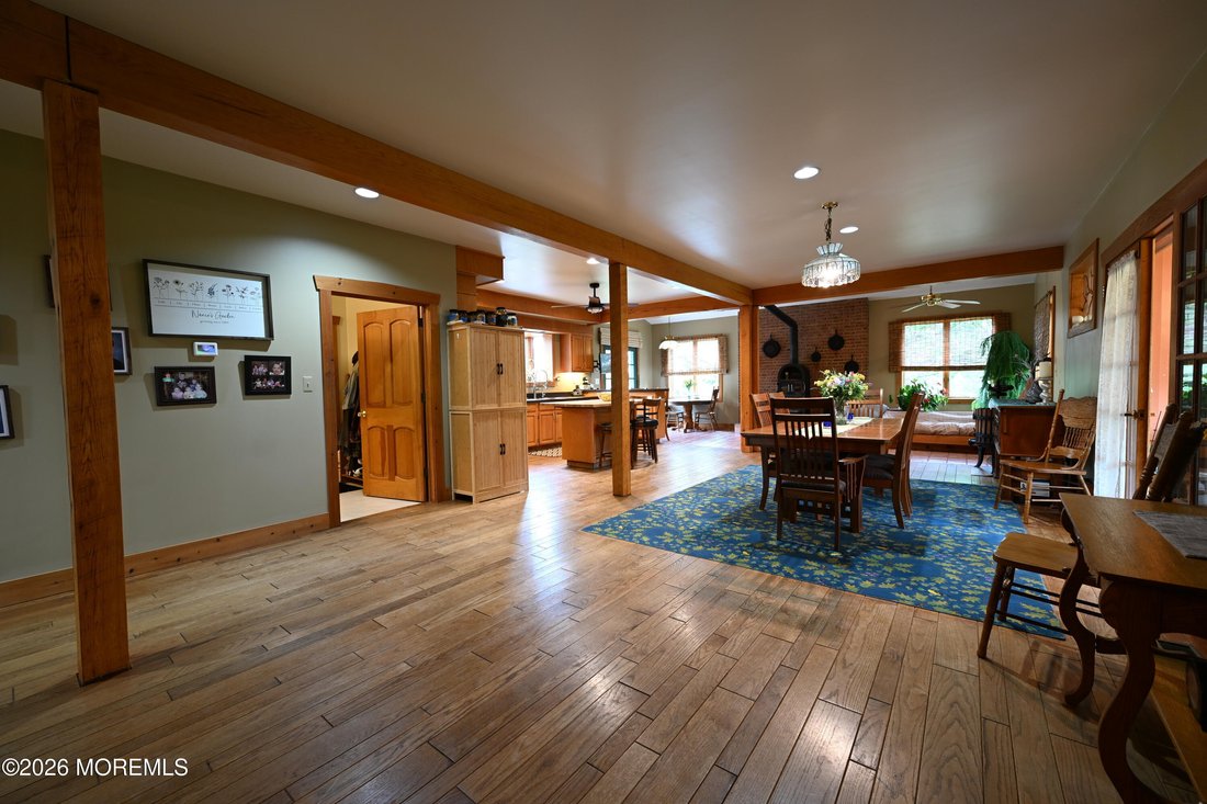 House in Robbinsville, NJ, United States 3 - 17737075