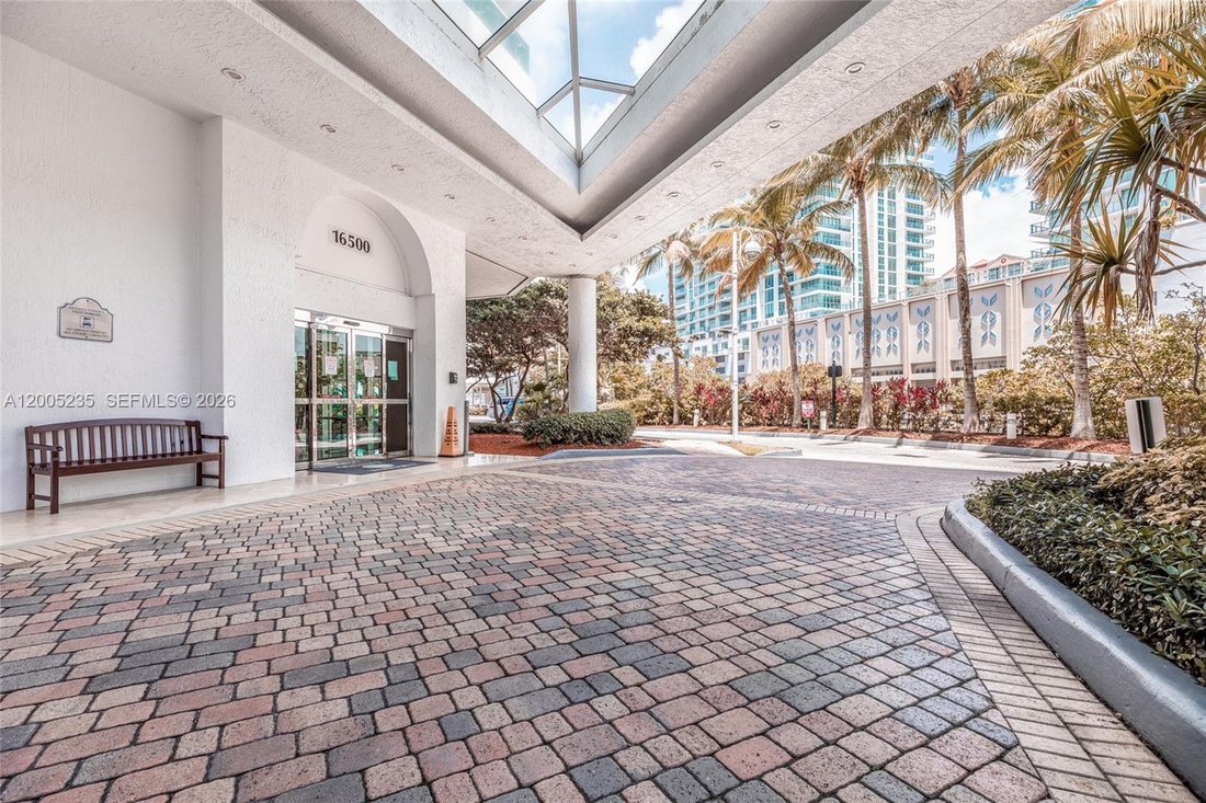 Condo in Sunny Isles Beach, Florida, United States 2 - 17738054