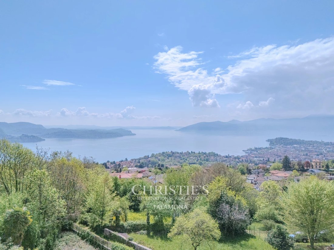Apartment in Arizzano, Piedmont, Italy 4 - 17735849