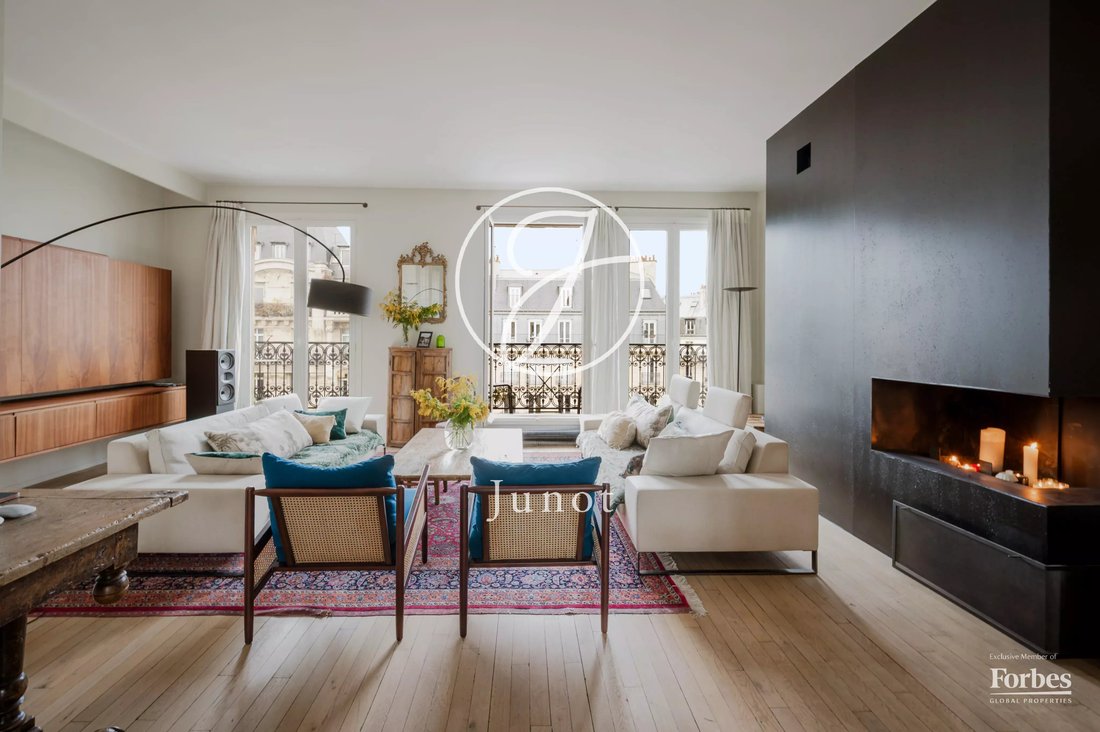 Apartment in Notre Dame des Champs, Paris 6e Arrondissement, Paris 4 - 17373028