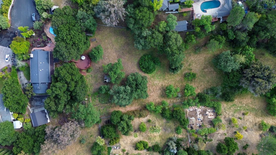 House in Saratoga, California, United States 1 - 17736367