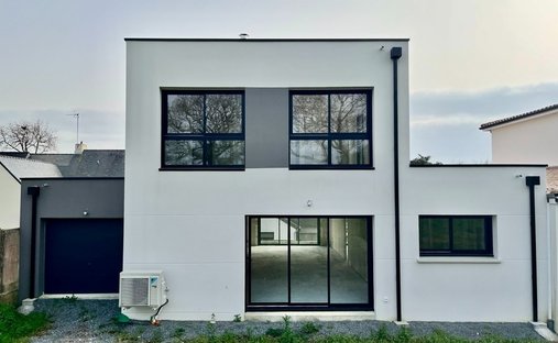 House in Immaculée Bourg, Saint-Nazaire, France 1
