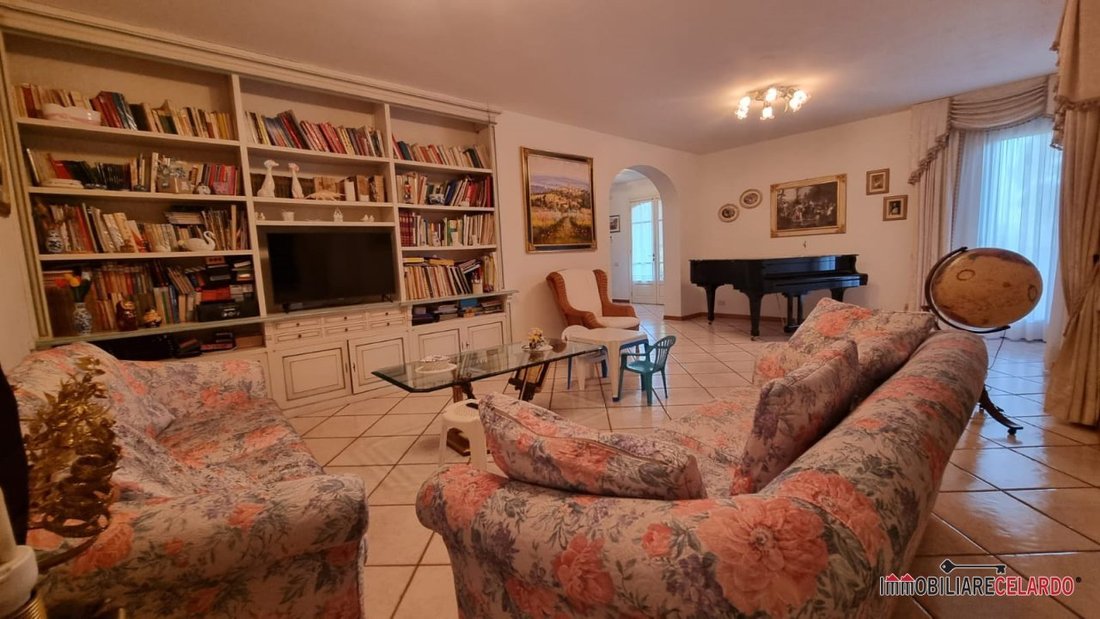 Villa in Colle di Val d'Elsa, Tuscany, Italy 2 - 13378158