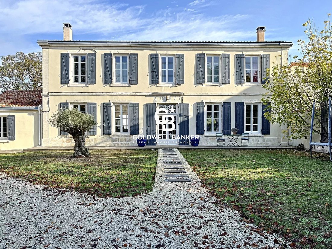 House in Sainte-Soulle, Nouvelle-Aquitaine, France 1 - 17735883