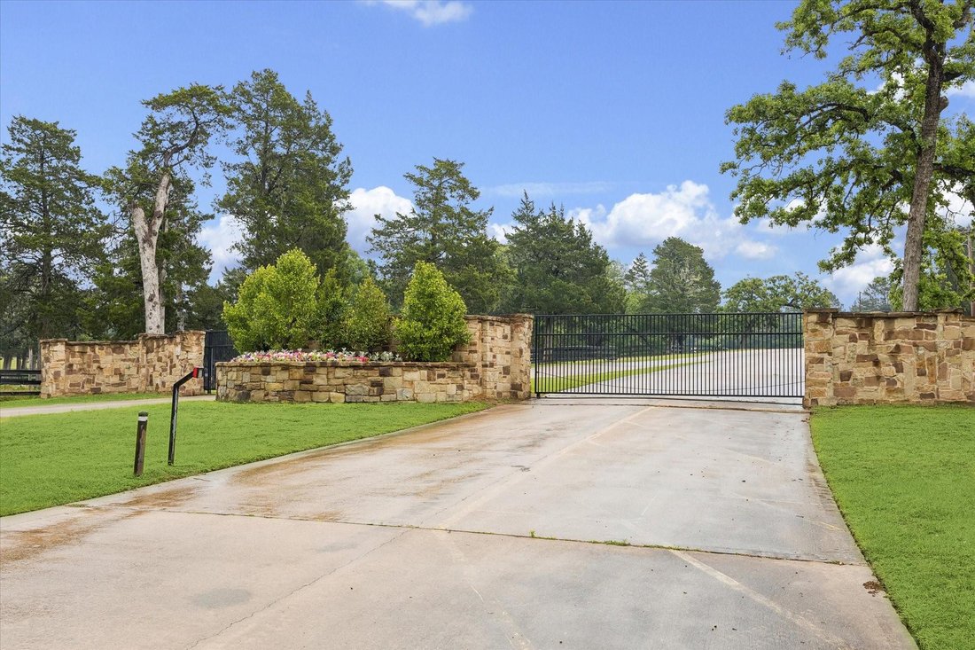 House in New Ulm, Texas, United States 3 - 17738143