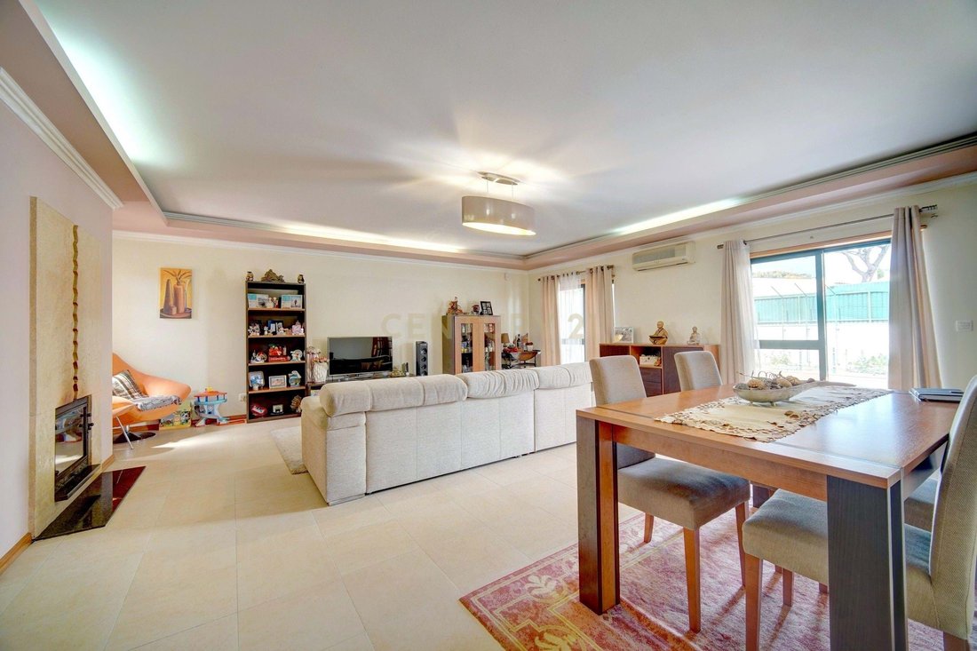 Villa in Algueirao-Mem Martins, Lisbon, Portugal 2 - 17738660