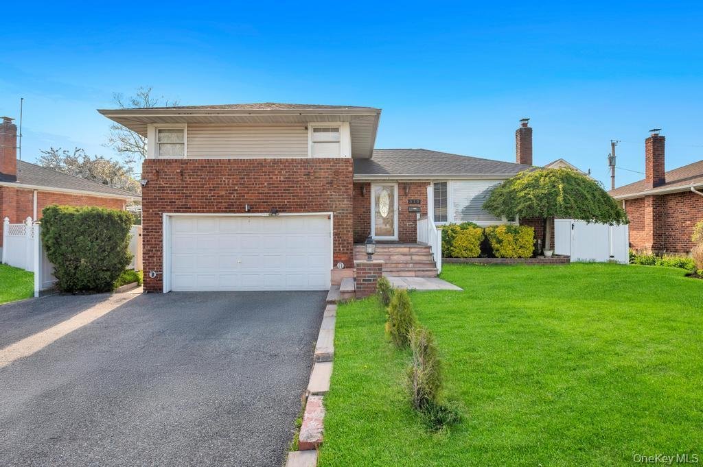 House in Syosset, New York, United States 2 - 17724739